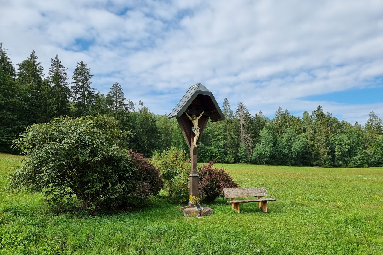 War­um gibt es Wege­kreu­ze?